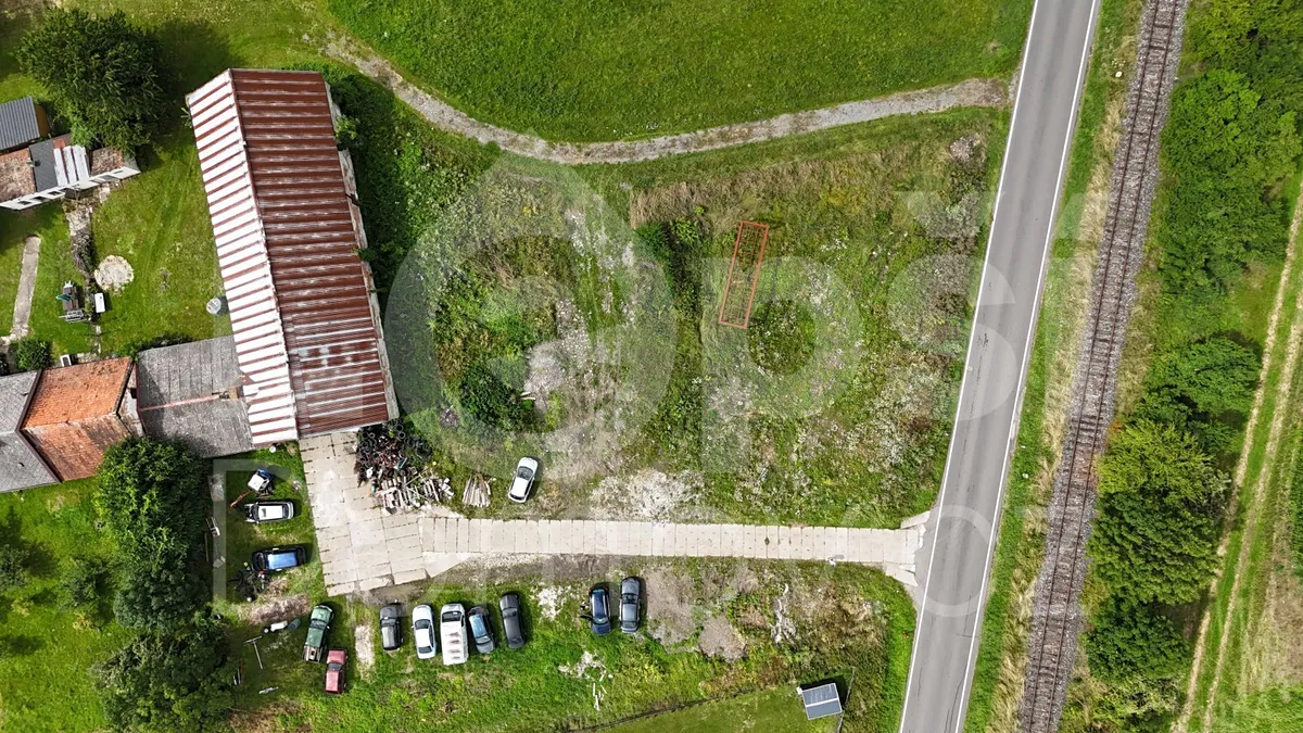 Prodej komerční nemovitosti 392 m²